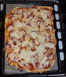 pizza_syrovo_salamova