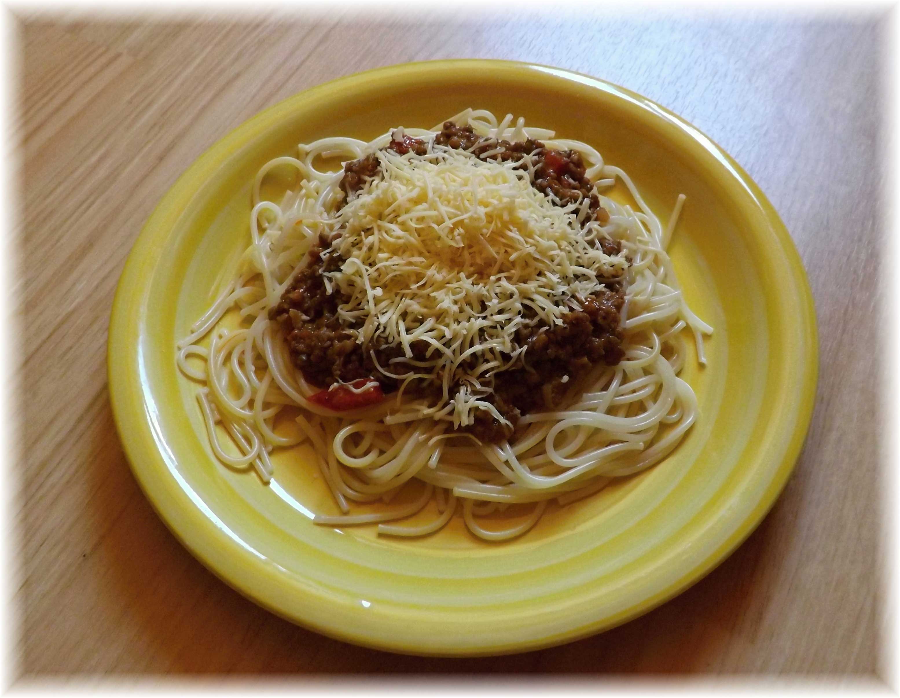 Špagety s omáčkou a mletým masem